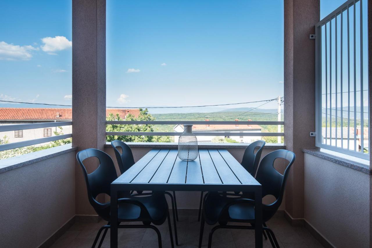 Apartment Laurus Salatić المظهر الخارجي الصورة
